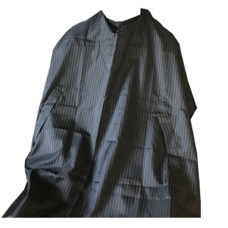 Накидка черная с белыми полосками Stavver 128 х 148 см Накидка черная с белыми полосками Stavver 128 х 148 см